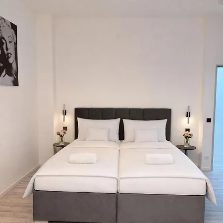 Astoria Serenity * 埃森
